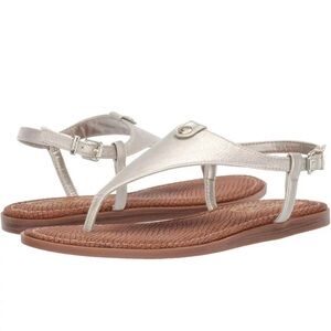 CIRCUS By Sam Edelman Carolina Thong Sandal Silver Flats Women’s size 9.5